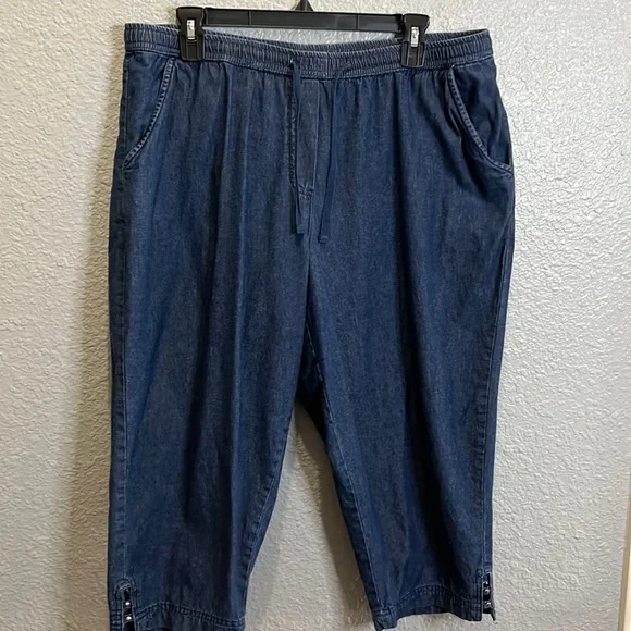 Croft and barrow denim capris on sale